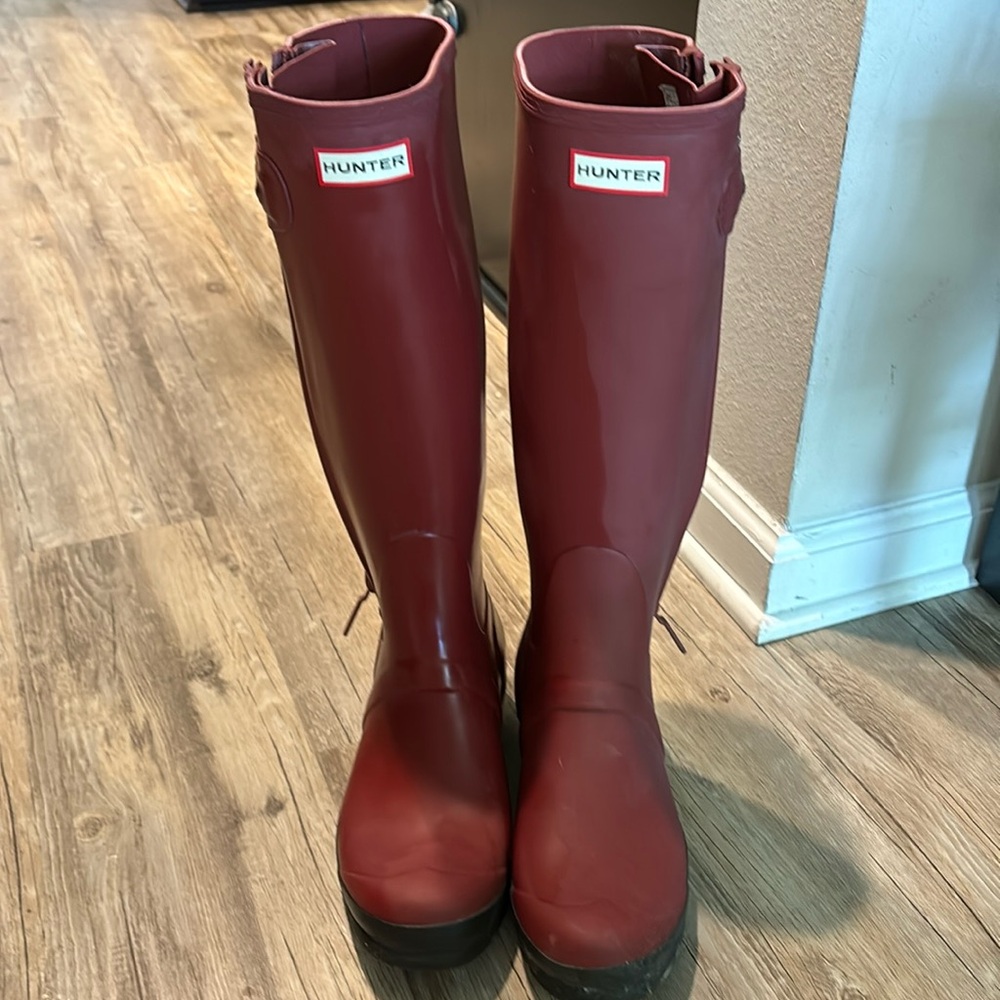 Hunter red knee high rain boots size 9 EU 40/41